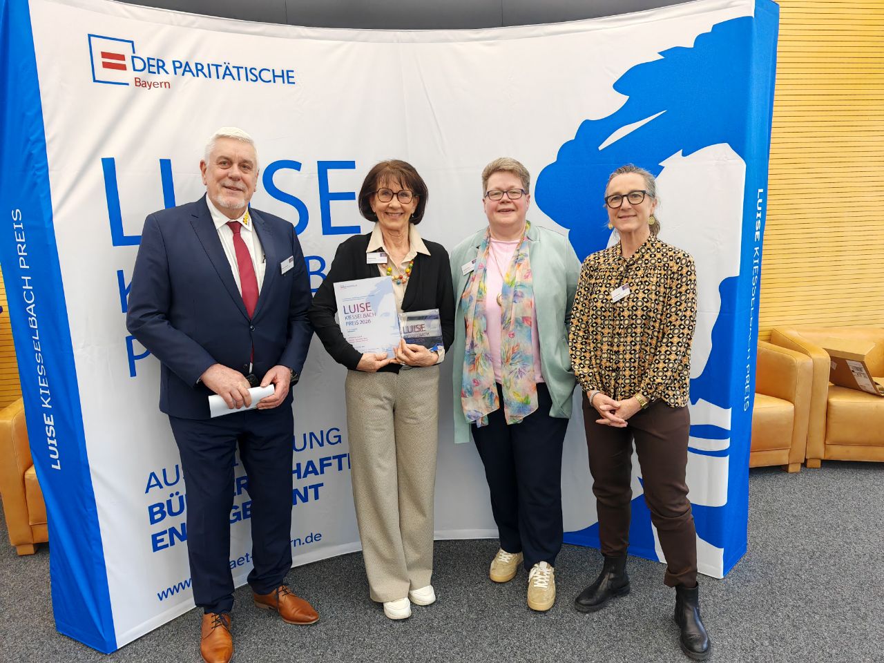 Ehrung für Bürgerschaftliches Engagement unser Ehrenamtlichen Johanna Laux